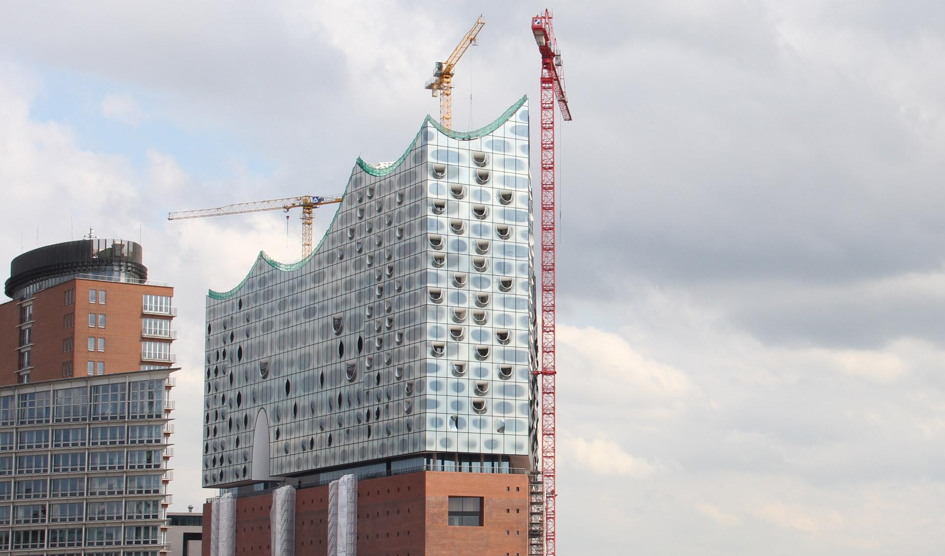Project Elbphilharmonie, Hamburg with acoustic cooling ceiling